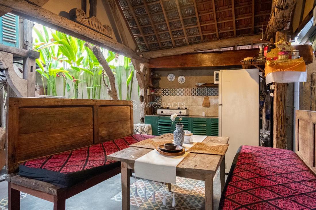 Kayu Beach Villa By Twospaces, Nusa Dua Beach Экстерьер фото